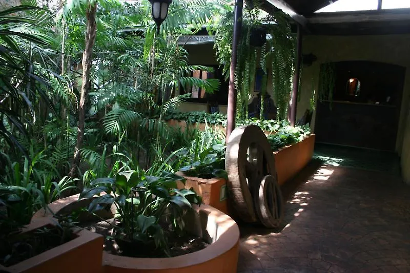 Hotel Ciudad Vieja Guatemala-Stadt 4*,